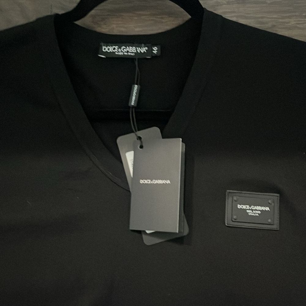 Dolce & Gabbana Essentials Logo V-neck Men's T-Shirt - Black - Picture 2 of 5